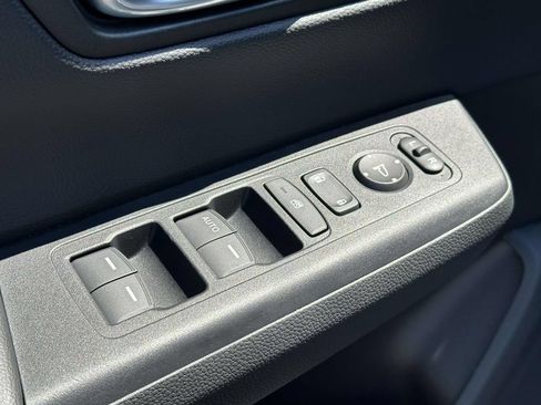 Certified 2025 Honda CR-V LX image 15