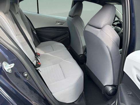 Used 2023 Toyota Corolla SE image 19