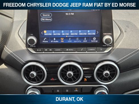 Used 2024 Nissan Sentra SV FWD image 11