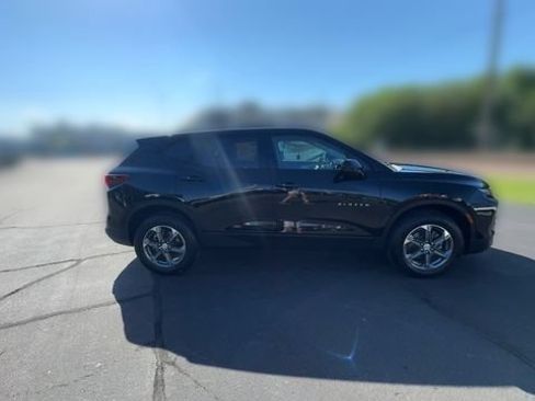 Used 2023 Chevrolet Blazer LT w/ Driver Confidence Package AWD/4WD image 9