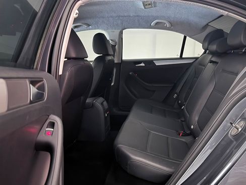 Used 2014 Volkswagen Jetta SE FWD image 22