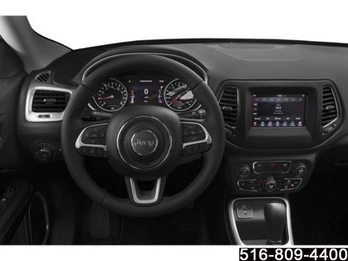 Used 2018 Jeep Compass Latitude w/ Popular Equipment Group AWD/4WD image 11