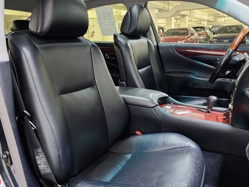 Used 2008 Lexus LS 460 RWD image 24