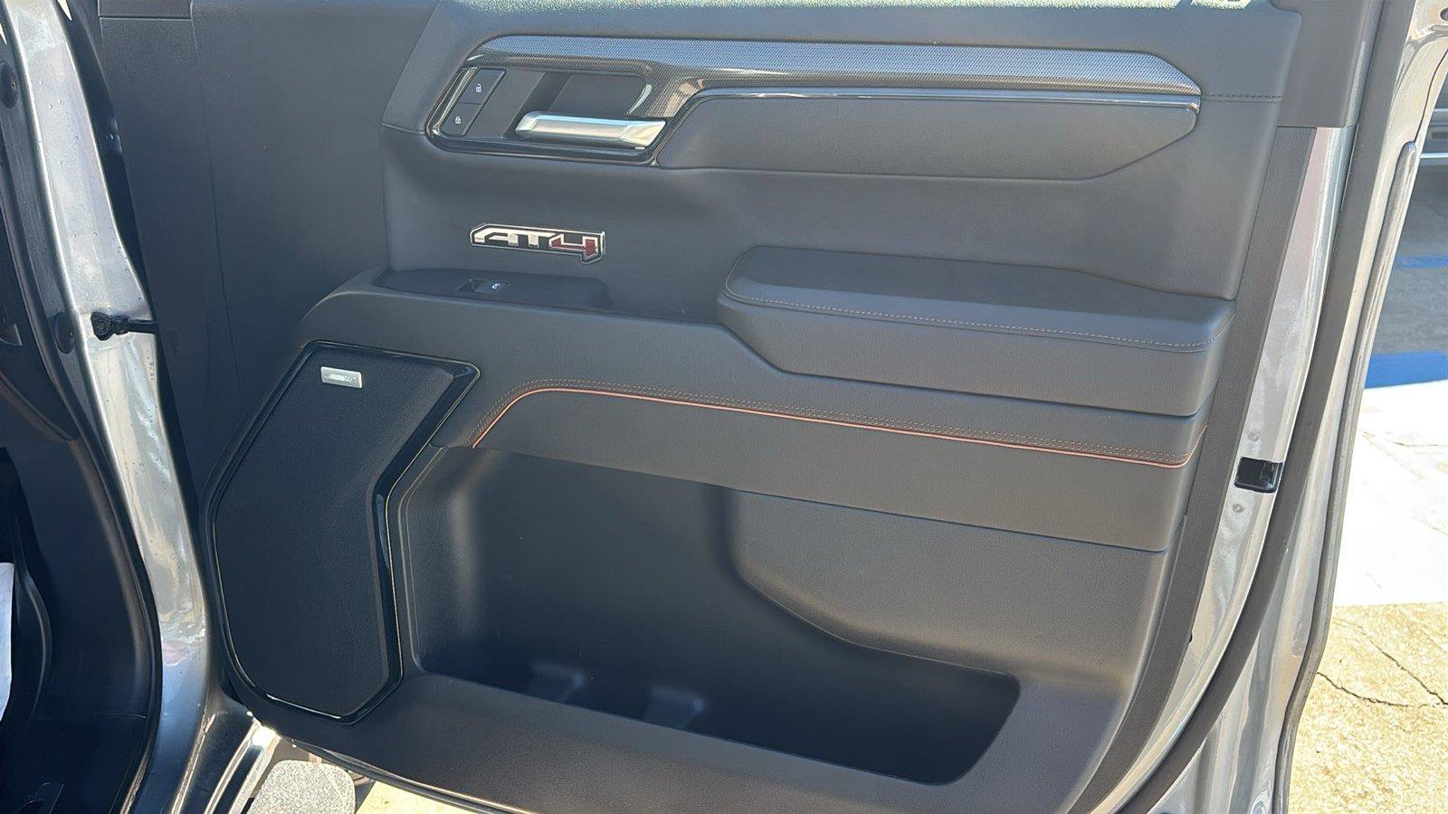 Used 2023 GMC Sierra 1500 AT4 w/ AT4 Premium Package AWD/4WD image 23