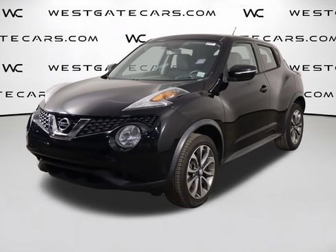 Used 2017 Nissan Juke SV FWD image 1