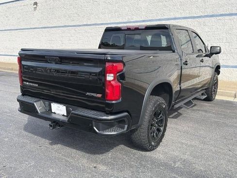 Used 2023 Chevrolet Silverado 1500 ZR2 w/ Technology Package AWD/4WD image 7
