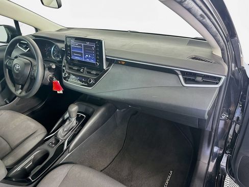 Used 2020 Toyota Corolla LE FWD image 26