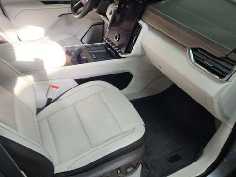 Used 2024 GMC Acadia Denali w/ Super Cruise Package image 48