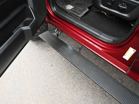 Used 2017 RAM 1500 Laramie w/ Convenience Group image 23