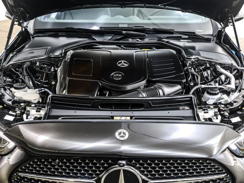 Used 2023 Mercedes-Benz C 300 Sedan image 12