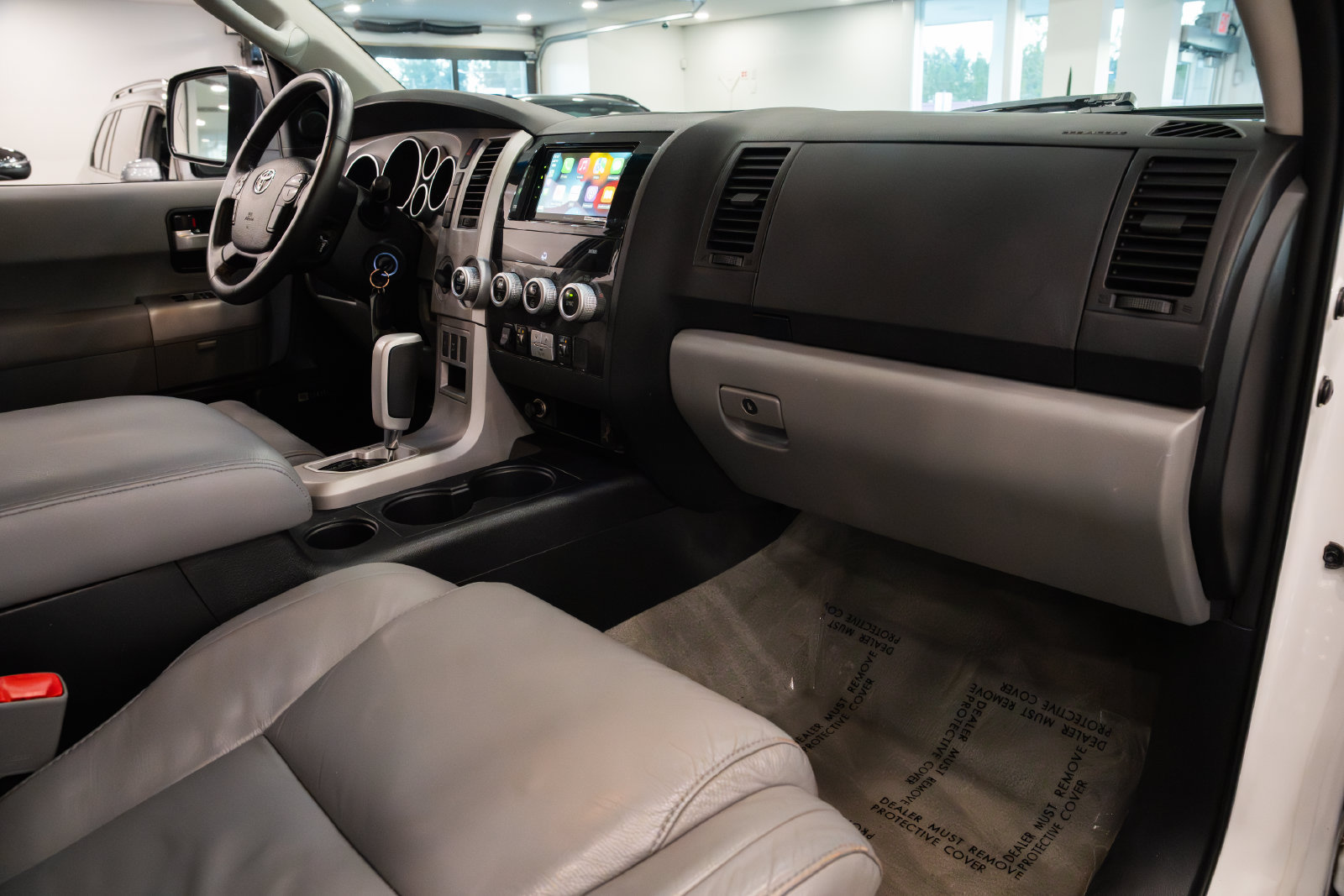 Used 2008 Toyota Sequoia Limited w/ Cold Area Pkg AWD/4WD image 27