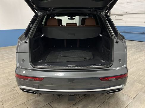 Used 2022 Audi Q5 e Prestige w/ Prestige Package image 16