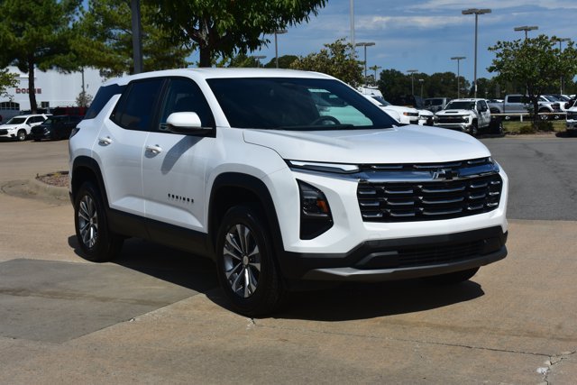 New 2027 Chevrolet Equinox LT FWD image 3