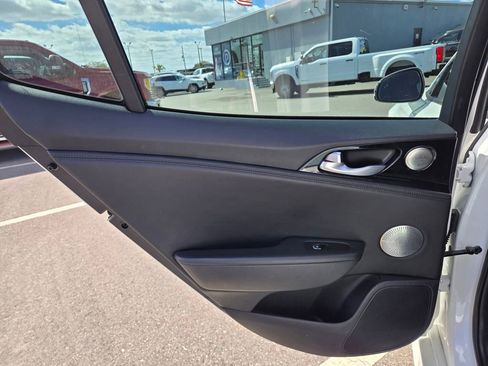 Used 2019 Kia Stinger Premium image 41