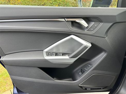 New 2025 Audi Q3 2.0T Premium image 25