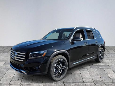 Used 2026 Mercedes-Benz GLB 250 image 3