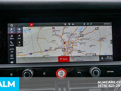 Used 2023 Porsche Macan Turbo image 35