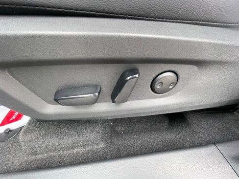 New 2025 Nissan Murano SL image 13