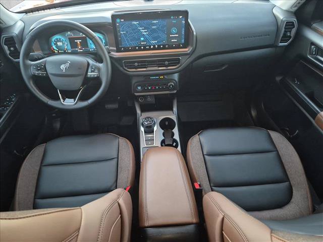Certified 2025 Ford Bronco Sport Outer Banks w/ Outer Banks Tech Package+ AWD/4WD image 18