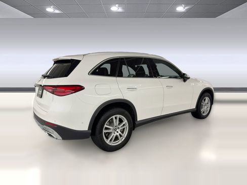 Certified 2025 Mercedes-Benz GLC 300 image 9