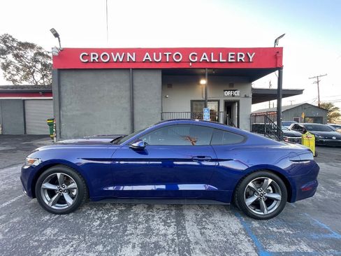 Used 2015 Ford Mustang Coupe image 6