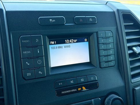 Used 2018 Ford F150 XL w/ Equipment Group 101A Mid image 28