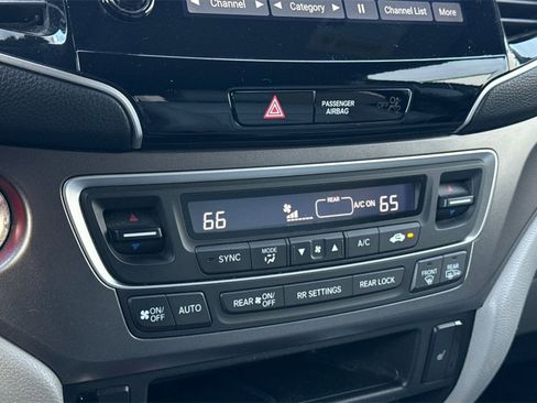 Used 2021 Honda Pilot Special Edition image 19