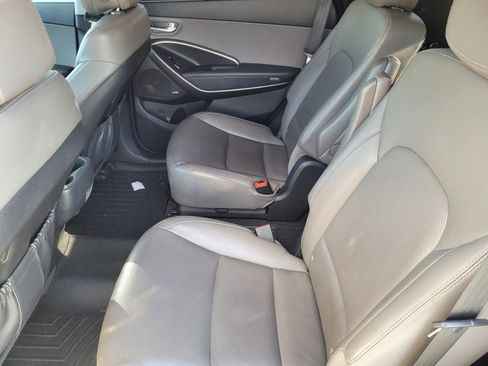 Used 2019 Hyundai Santa Fe XL AWD/4WD image 18