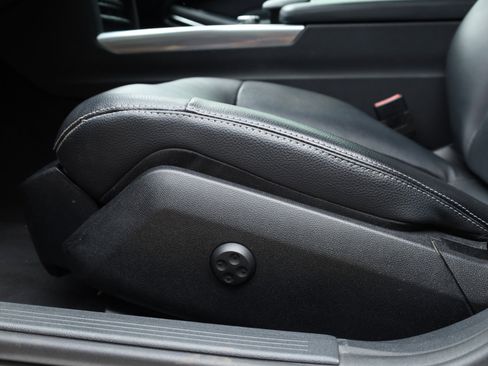 Used 2016 Mercedes-Benz E 350 Sedan image 26