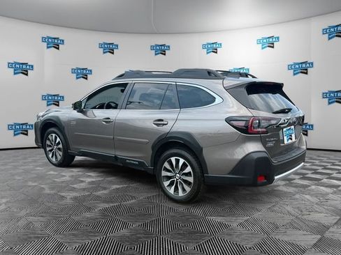 Used 2024 Subaru Outback Limited XT AWD/4WD image 3