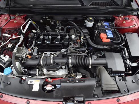 Used 2022 Honda Accord Sport image 9