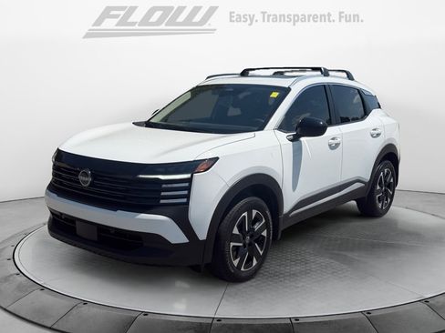 Certified 2026 Nissan Kicks SV w/ SV Premium Package AWD/4WD image 3