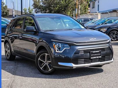 Certified 2025 Kia Niro EX