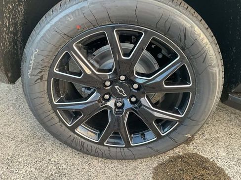 New 2026 Chevrolet Suburban RST w/ Comfort Package image 13