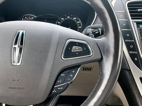 Used 2016 Lincoln MKX Select w/ Select Plus Package AWD/4WD image 21
