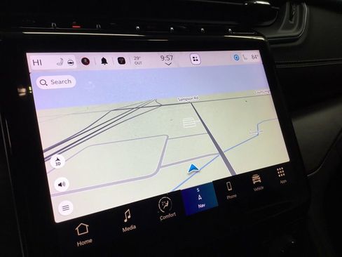 Used 2023 Jeep Grand Cherokee Limited w/ Black Appearance Package image 23