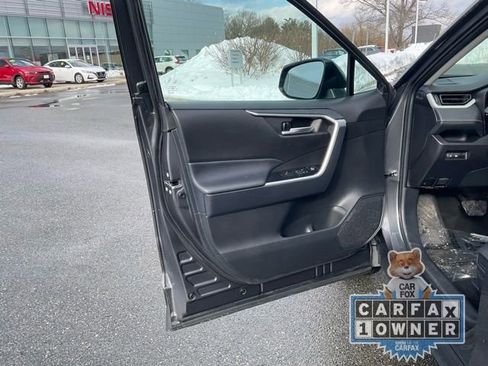 Used 2025 Toyota RAV4 XLE image 10