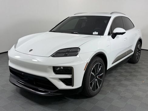 Certified 2025 Porsche Macan Turbo Electric AWD/4WD image 1