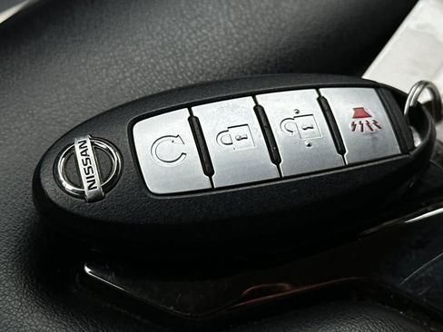 Used 2018 Nissan Titan Platinum Reserve w/ Platinum Utility Package image 23