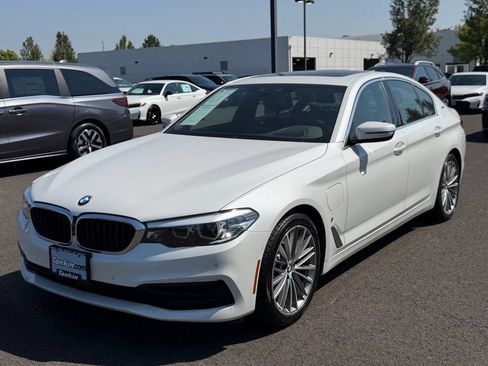 Used 2019 BMW 530e RWD image 4