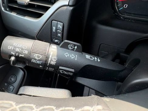 Used 2018 Chevrolet Tahoe LT w/ LT Midnight Edition AWD/4WD image 35