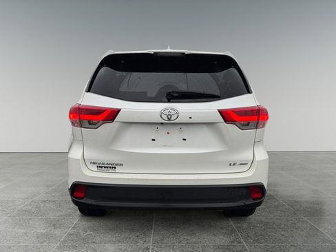 Used 2018 Toyota Highlander Plus image 4