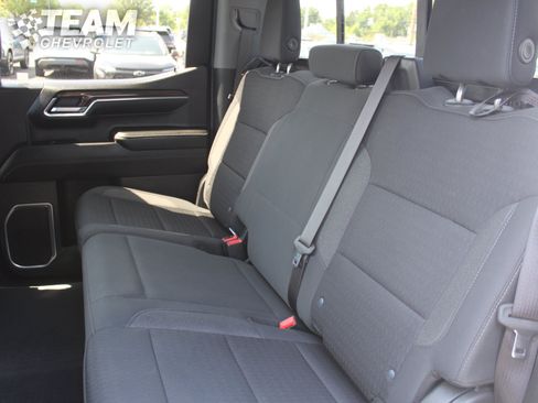 Used 2023 Chevrolet Silverado 1500 LT w/ Z71 Off-Road Package AWD/4WD image 22