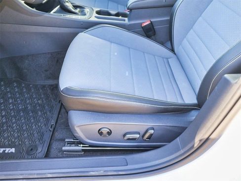 New 2026 Volkswagen Jetta SE image 13