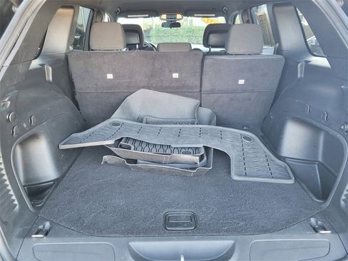 Used 2021 Jeep Grand Cherokee Laredo image 23