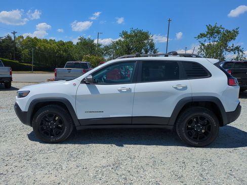 Used 2021 Jeep Cherokee Trailhawk w/ Sun, Sound & Nav Group AWD/4WD image 7
