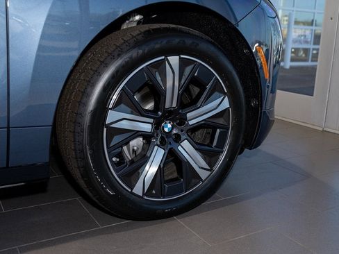 New 2026 BMW iX xDrive45 w/ Premium Package image 6