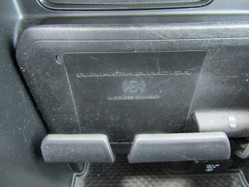 Used 2020 RAM 1500 Limited AWD/4WD image 40