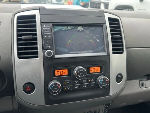 Used 2021 Nissan Frontier SV RWD image 25