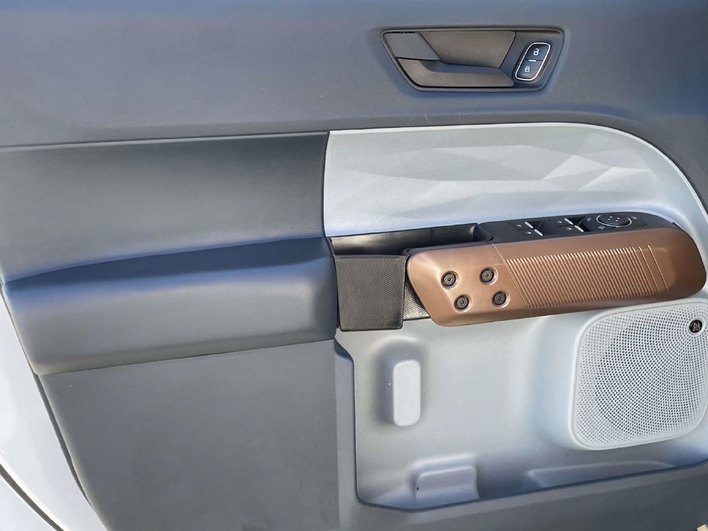 Used 2024 Ford Maverick Lariat FWD image 14